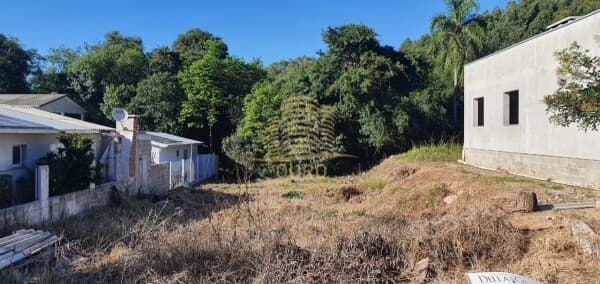 Terreno com 390m² no Medianeira em Veranópolis