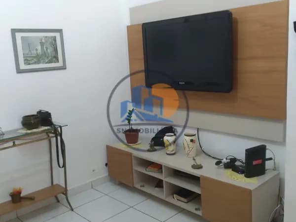 CASA TÉRREA NA AV. ACLIMAÇÃO