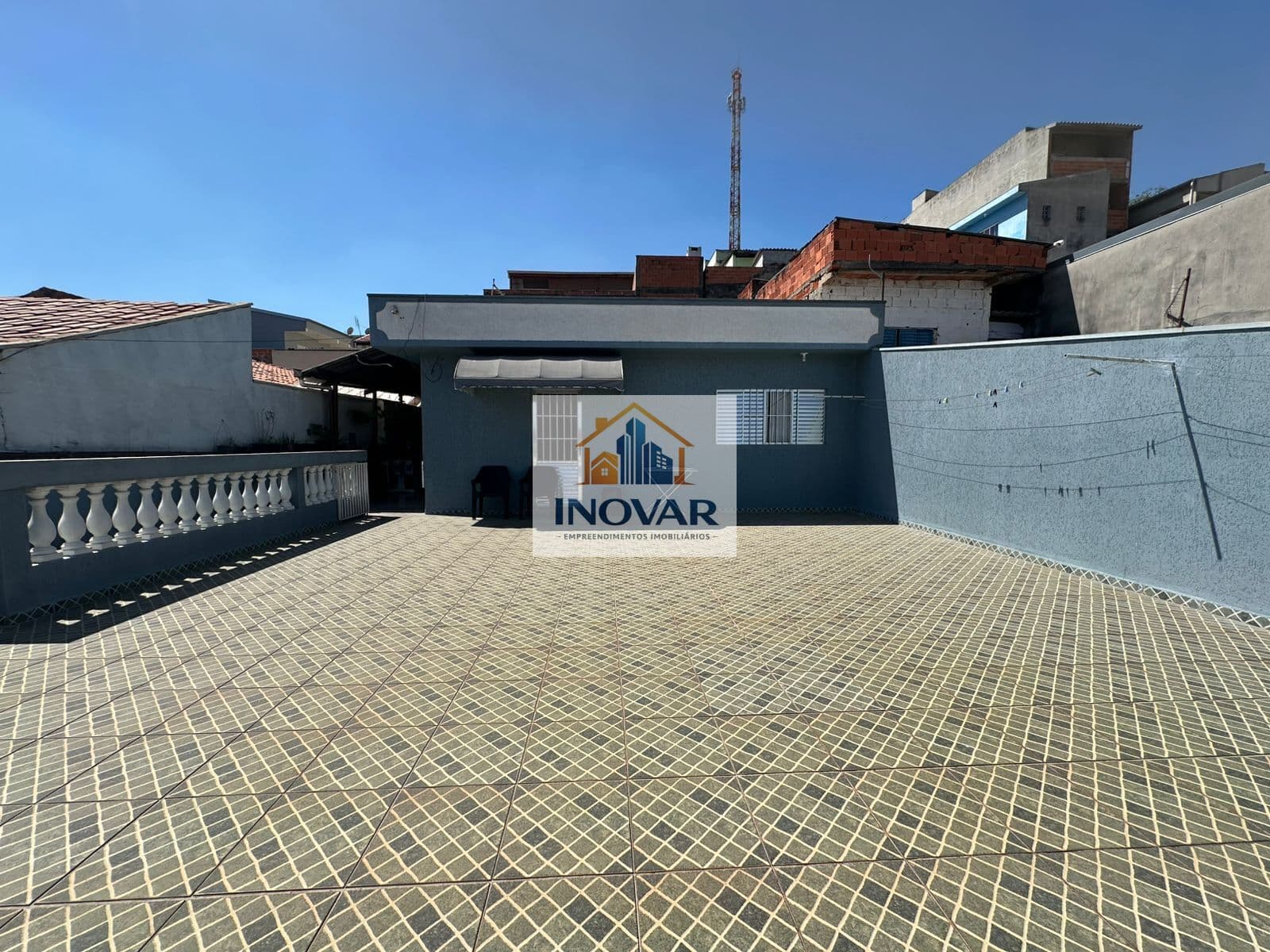 Casa à Venda