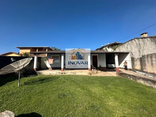 Casa à Venda