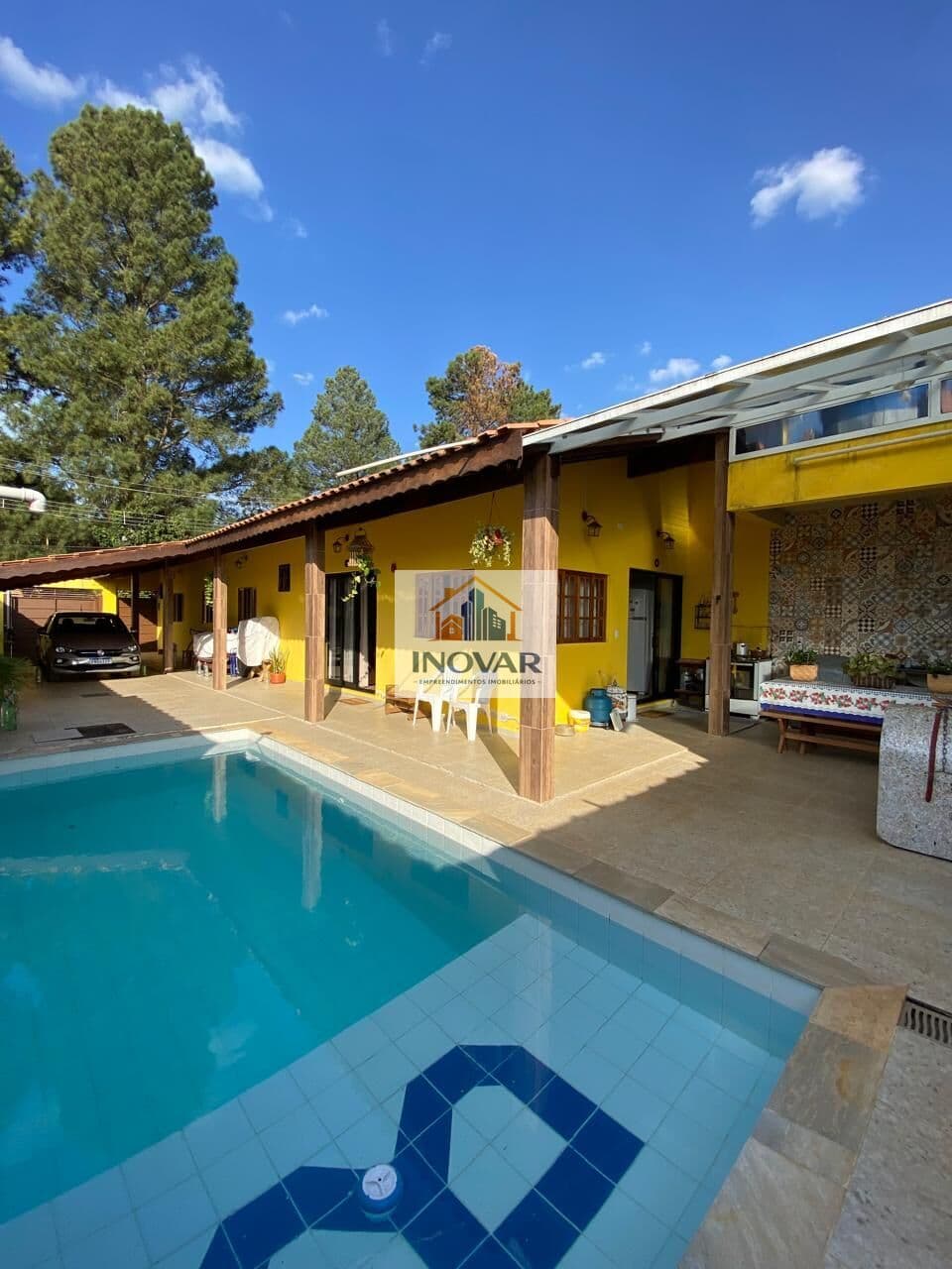 Casa à Venda