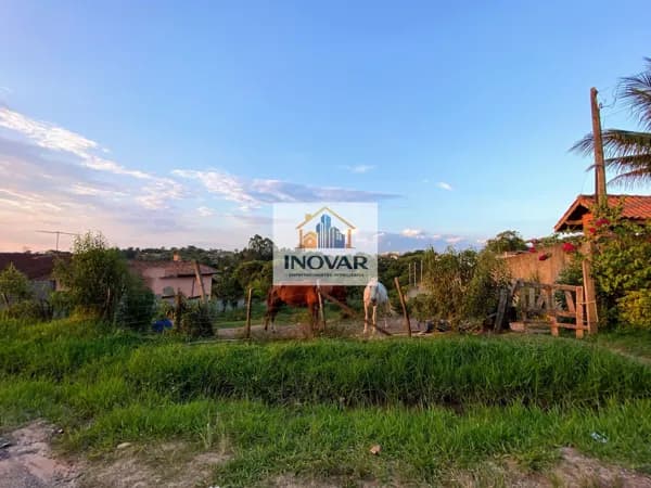 Terreno à Venda