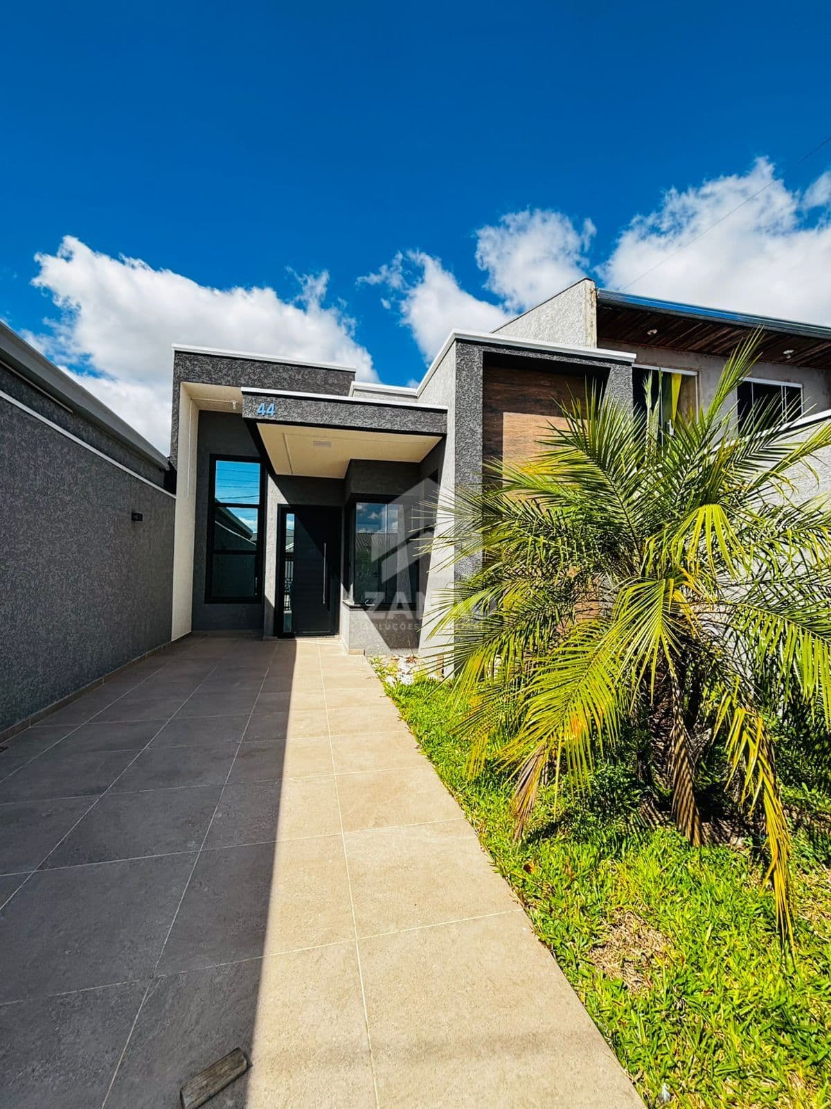 Casa em Fazenda Rio Grande - Eucalíptos