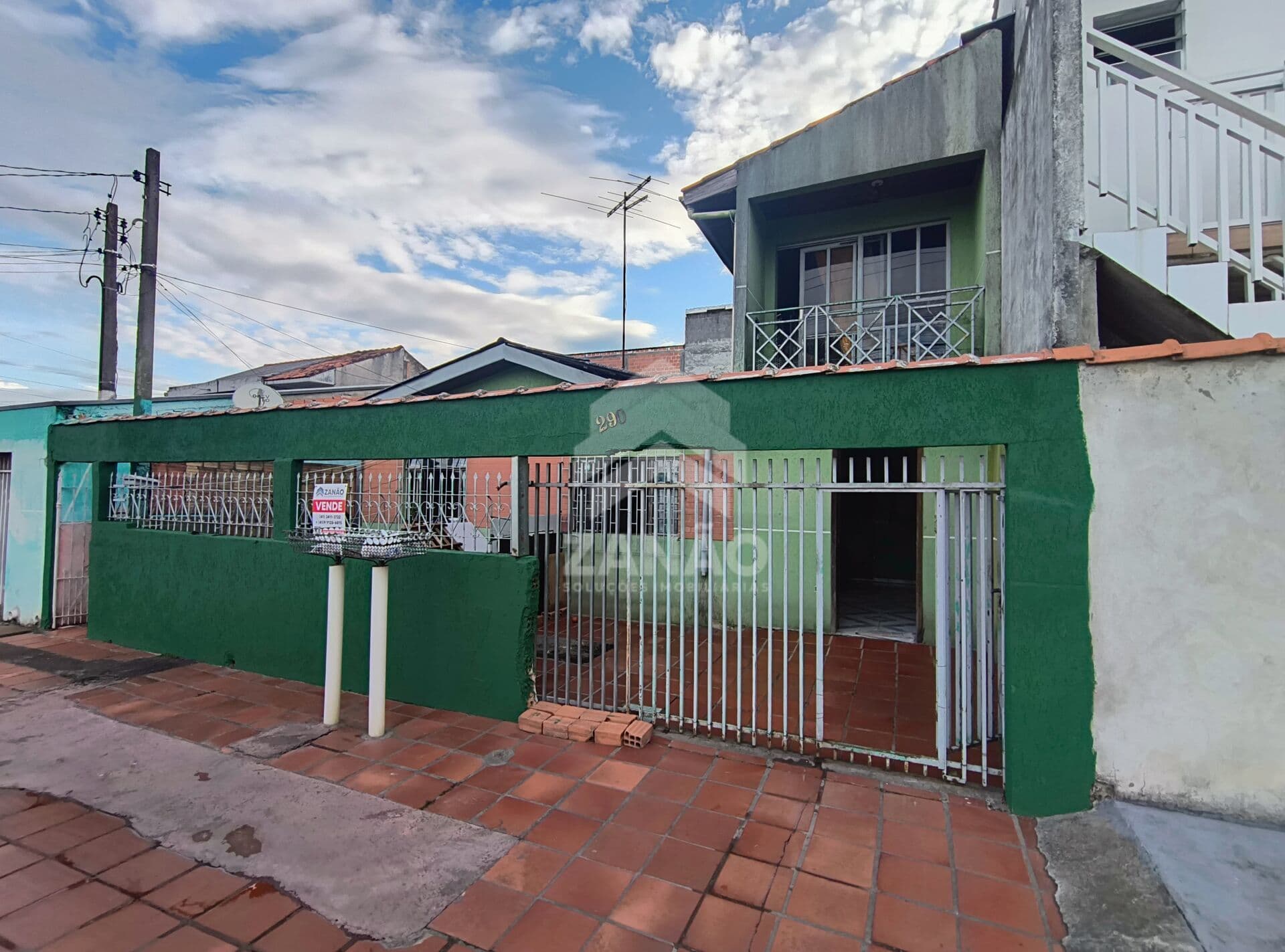 Casa em Curitiba - Cidade Industrial