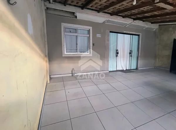 Casa em Fazenda Rio Grande - Santa Terezinha