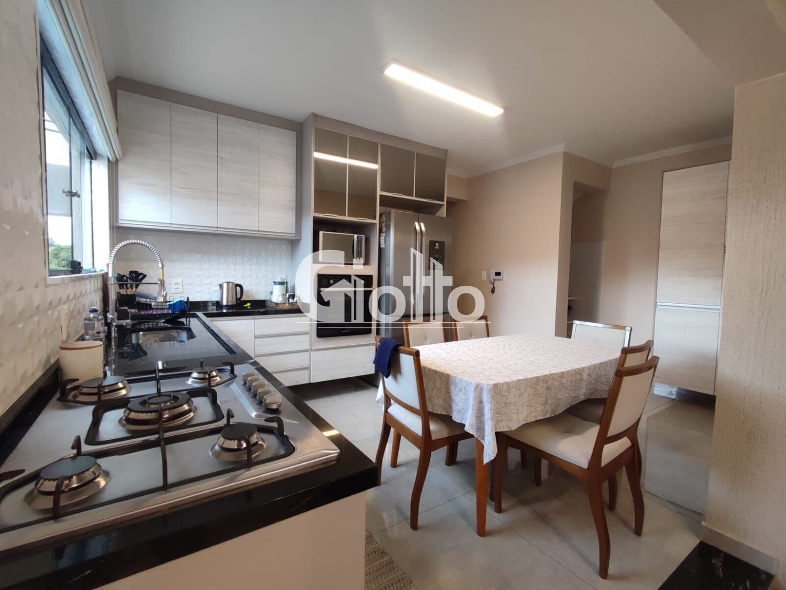 Casa à venda no Alto Ipiranga, Mogi das Cruzes/SP - 3 dormitórios