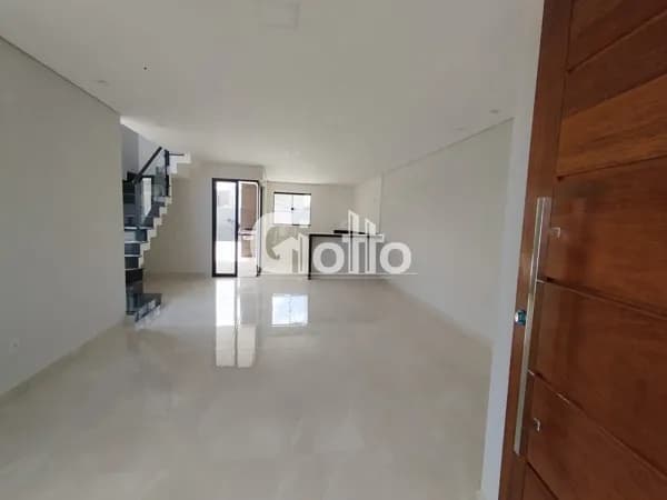 Casa à venda no Residencial Algarve, Mogi das Cruzes/SP - 03 dormitórios