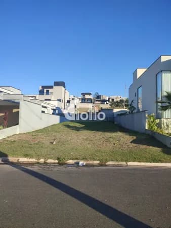 Terreno à venda no Residencial Veneza I, Cesar de Souza - Mogi das Cruzes