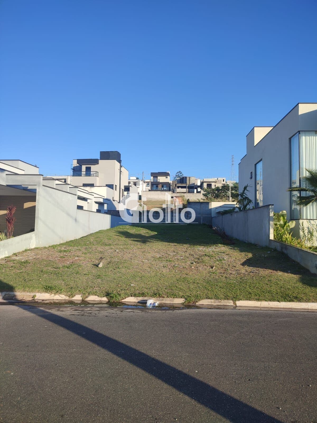 Terreno à venda no Residencial Veneza I, Cesar de Souza - Mogi das Cruzes