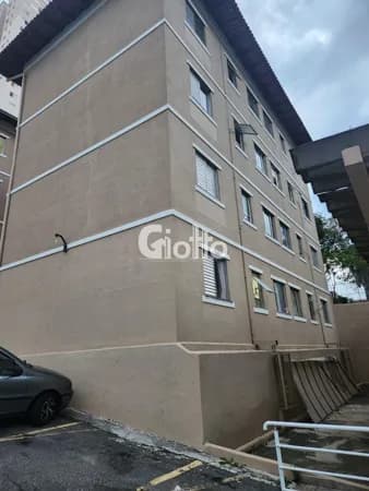 Apartamento Térreo - Rua Jardelina