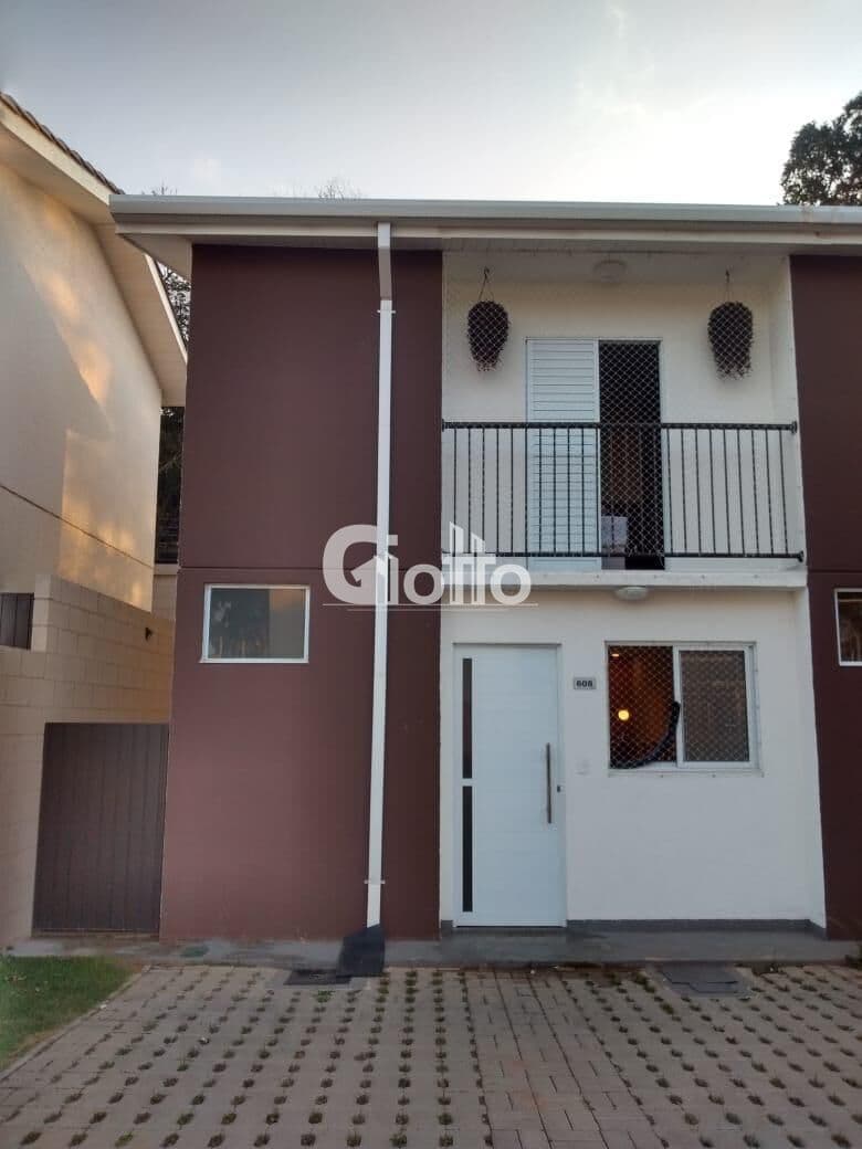 Casa em Condomínio