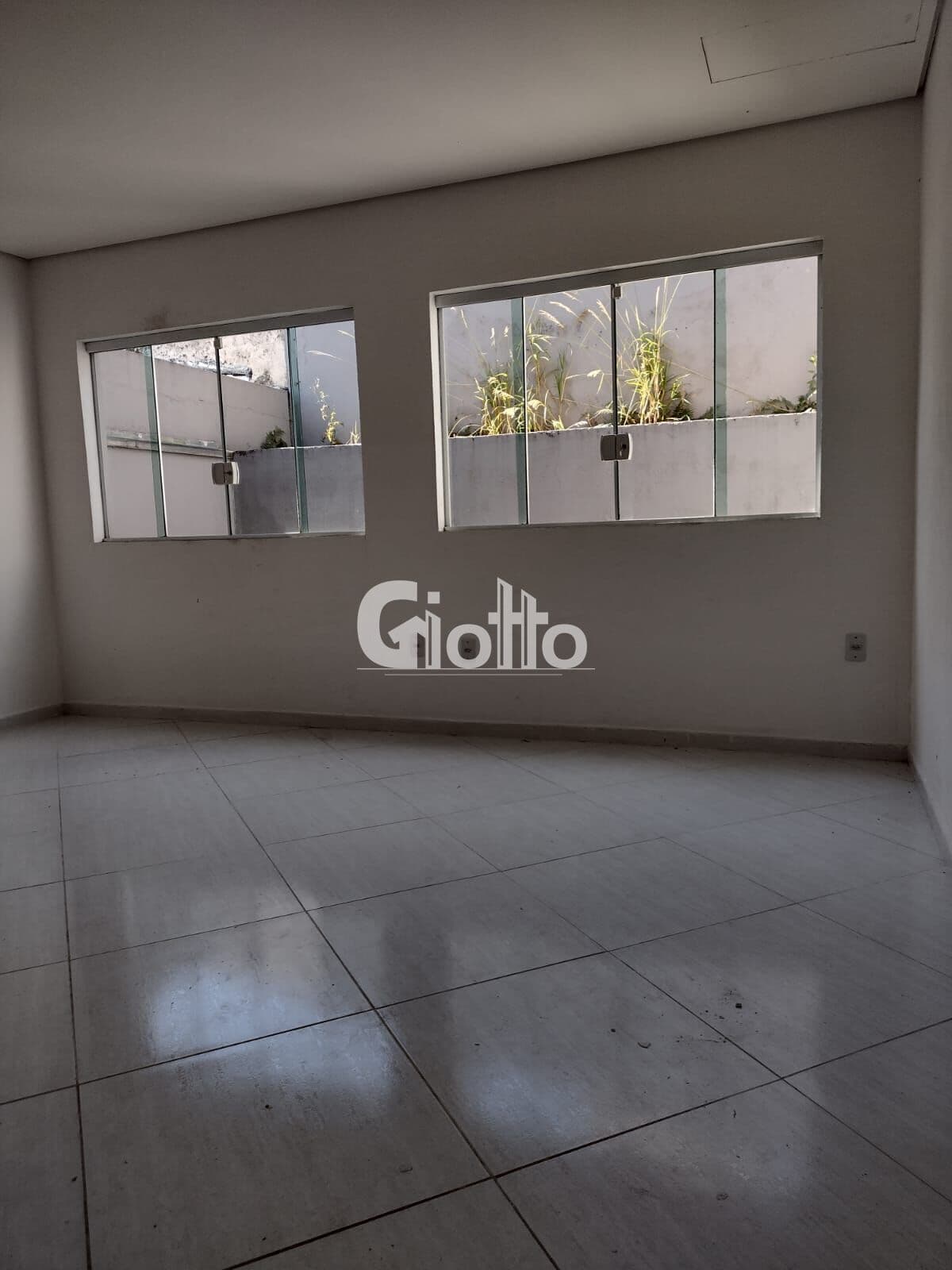 Salão Comercial Venda ou Locação, no Centro de Mogi das Cruzes/SP 170m²