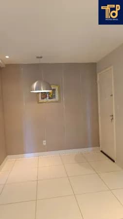 Apartamento NOVO em Itapuã | Semi Mobiliado | 2/4 | Com 54m² | Com Varanda | Pertinho da Praia de Itapuã!