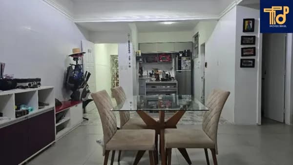 Apartamento na Graça | 2/4 sendo 1 Suíte | Com 98m² | Vaga de Estacionamento | Com Varanda | Localização privilegiada próxima à praia!