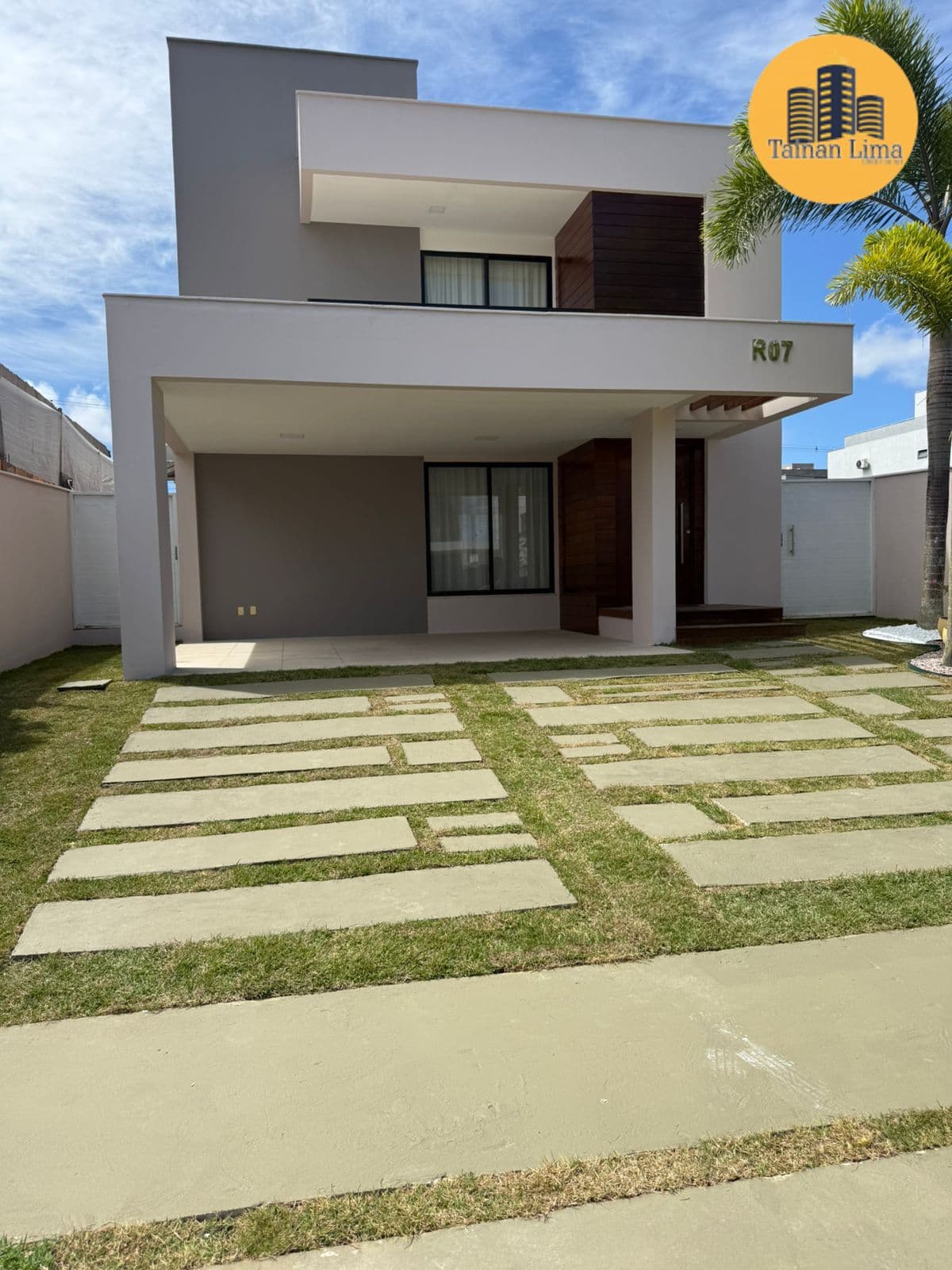 Casa em Camaçari, no Terras Alphaville, decorada, com 4 quartos, sendo 3 suites