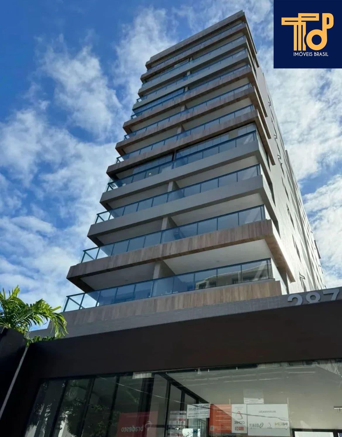 Apartamento em Ondina, proximo a praia, prédio novo, proximo do circuito do carnaval