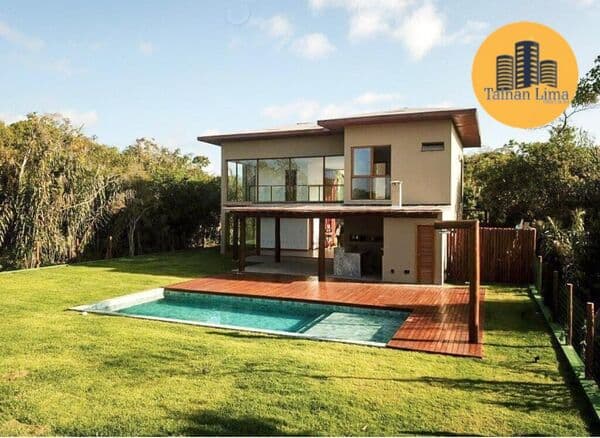 Casa De Praia Alto Padrão Sendo 4 Suítes Localizado na Avenida do Farol - Praia do Forte