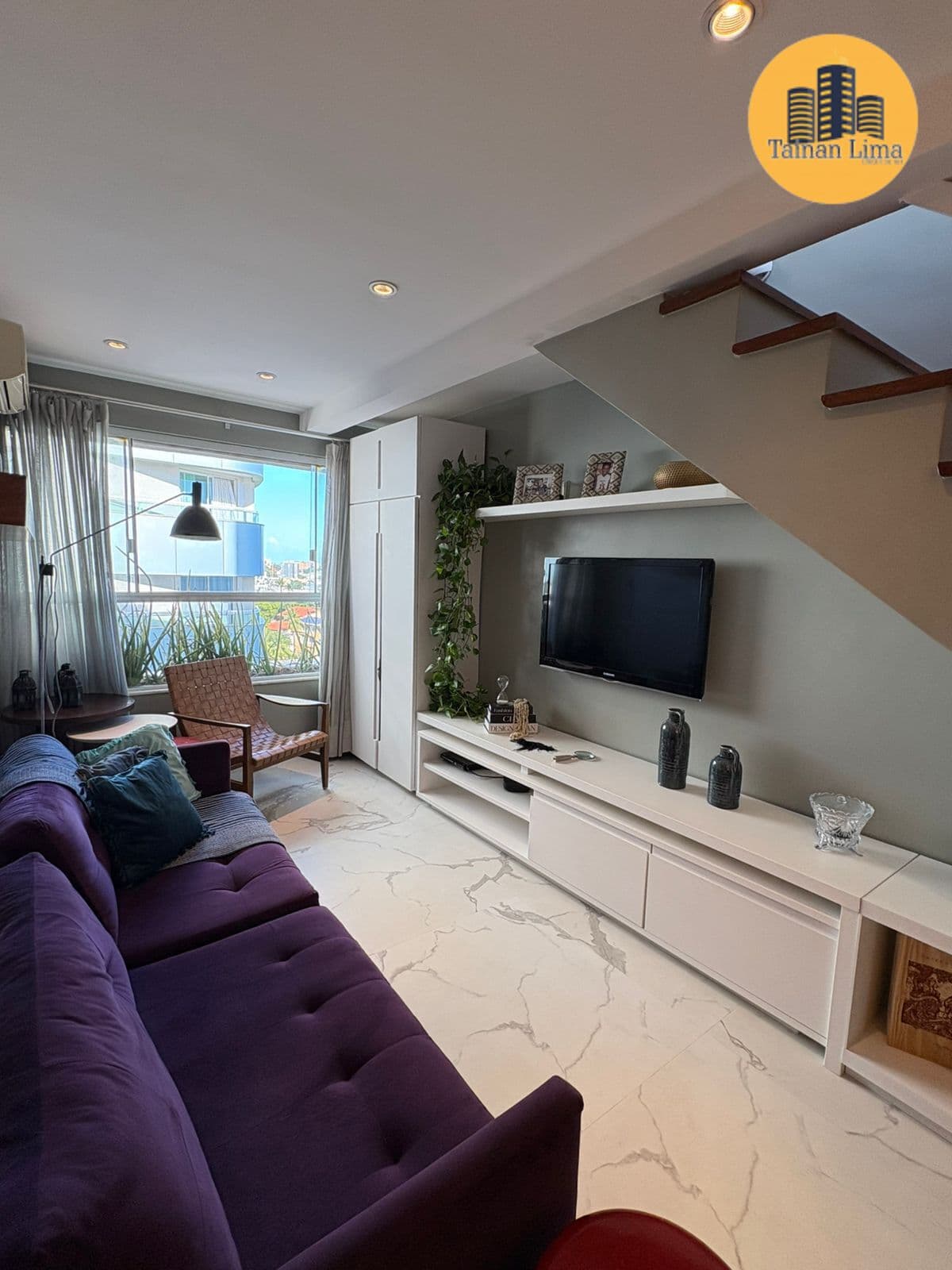 Apartamento Cobertura na Ondina, frente mar, proximo do rio vermelho, com 90m², duplex