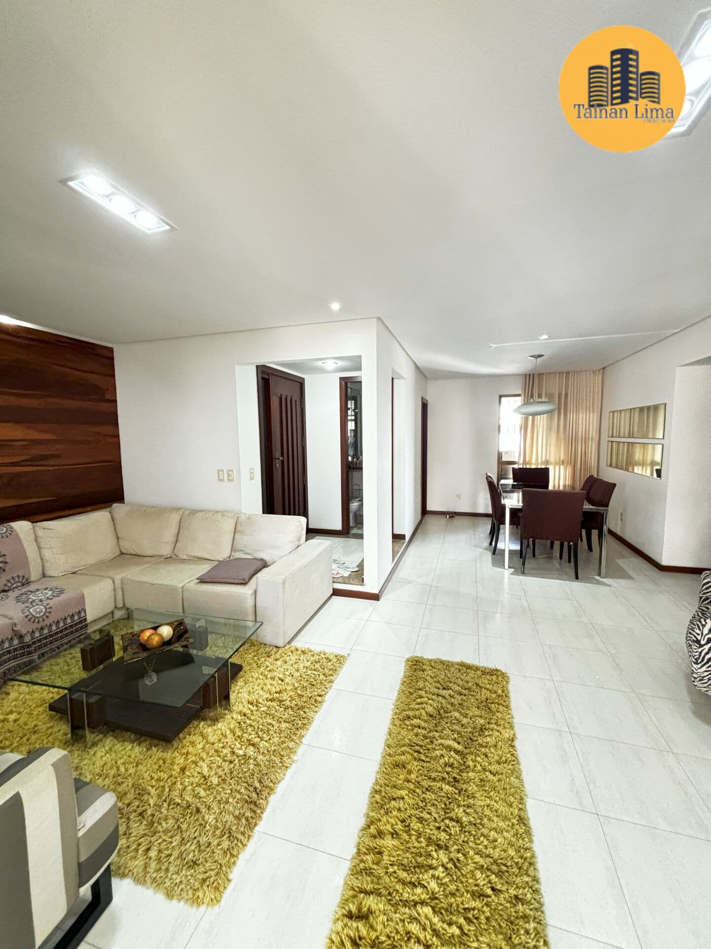 Apartamento Padrão na Alameda Catânia, 4/4 sendo3 suítes, com planejados, nascente, varanda ampla, com 158m²