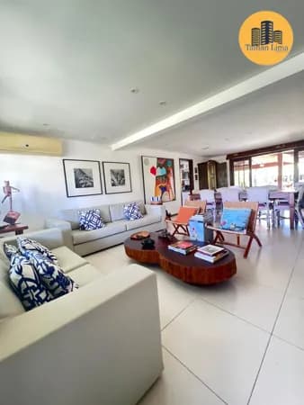 Casa Alto Padrão em Praia do forte, dentro de condominio, com 496m², decorada