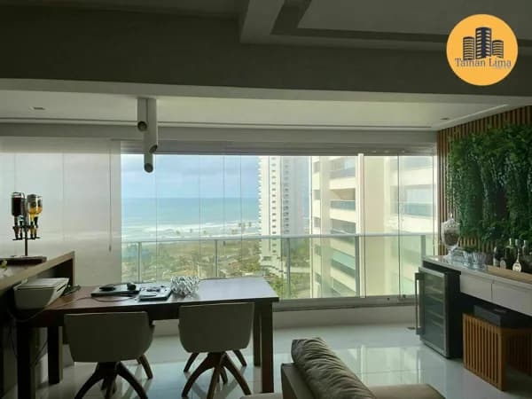 Apartamento Alto Padrão Frente Mar, 3 suítes, finamente decorado, 2 vagas, com Armários planejados em todos os ambientes
