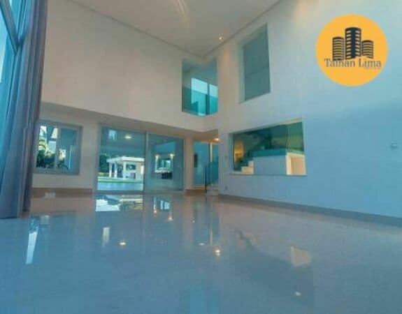 Casa Alto Padrão com 4/4 sendo 2 suítes em Piatã