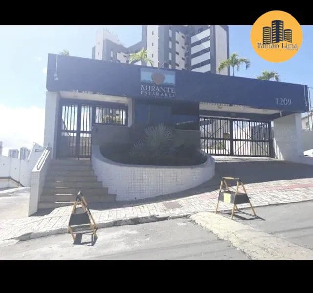 Apartamento Alto em Patamares, no Colina A de PAtamares, todo reformado, com 3 suites,