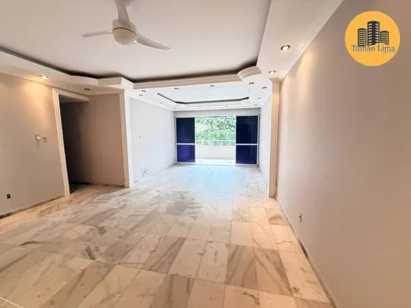 Apartamento no Jardim de Alah, proximo a praia, com 3 dormitórios, sendo 1 suite, bem amplo, com 135m e 2 va