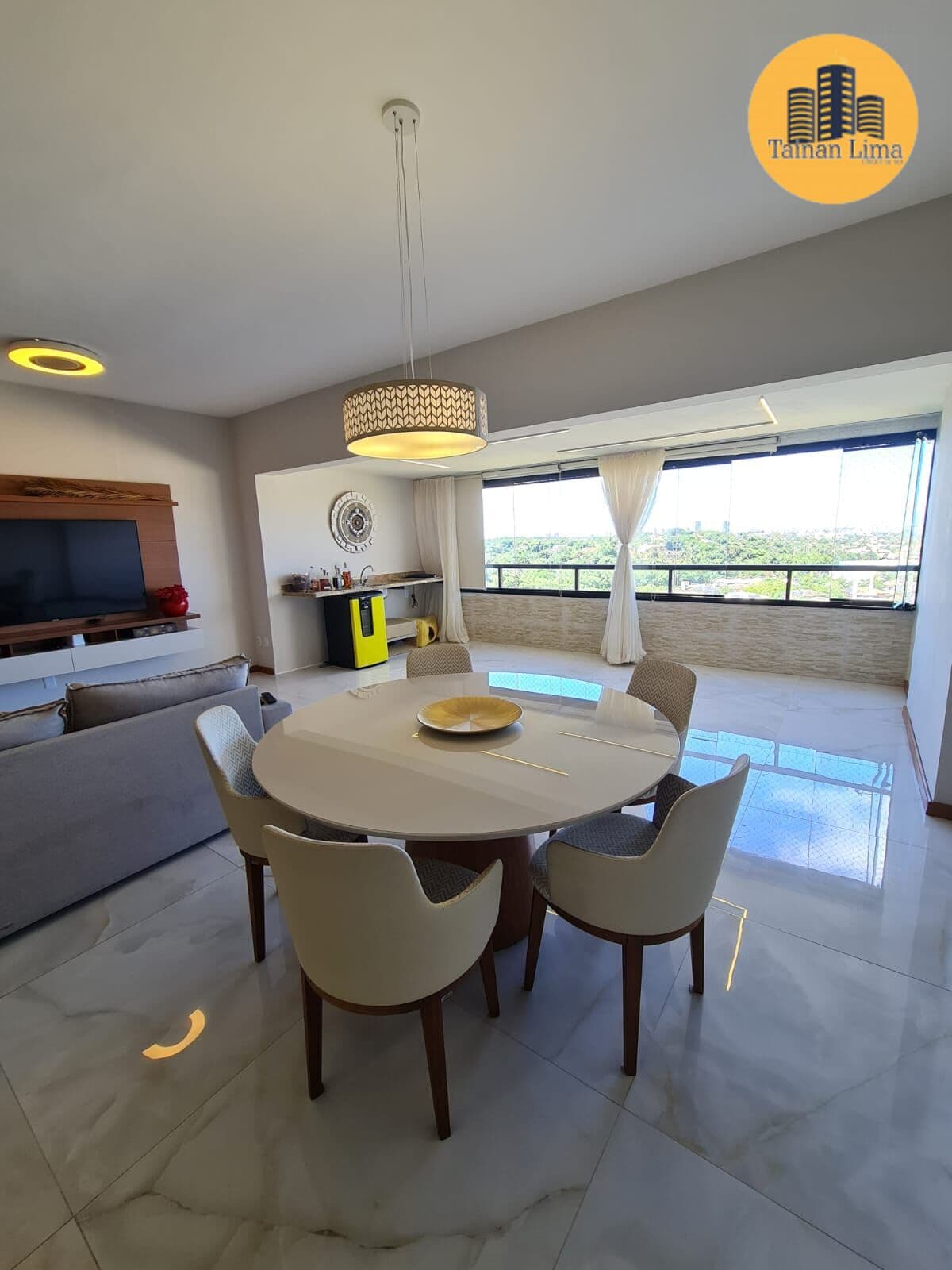 Apartamento Alto Padrão no Colina A de Patamares, Reformado, vista mar, com 3 vagas e 3 suites