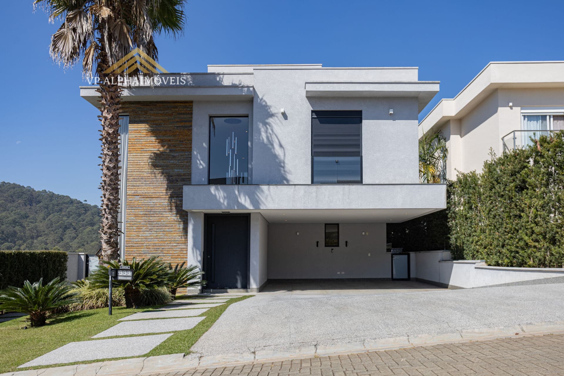 Casa com vista mobiliada