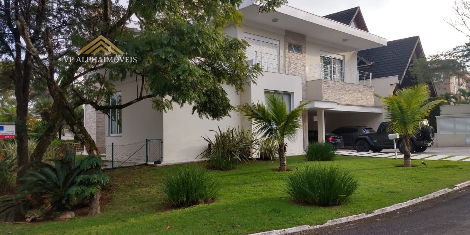 Casa linda de esquina