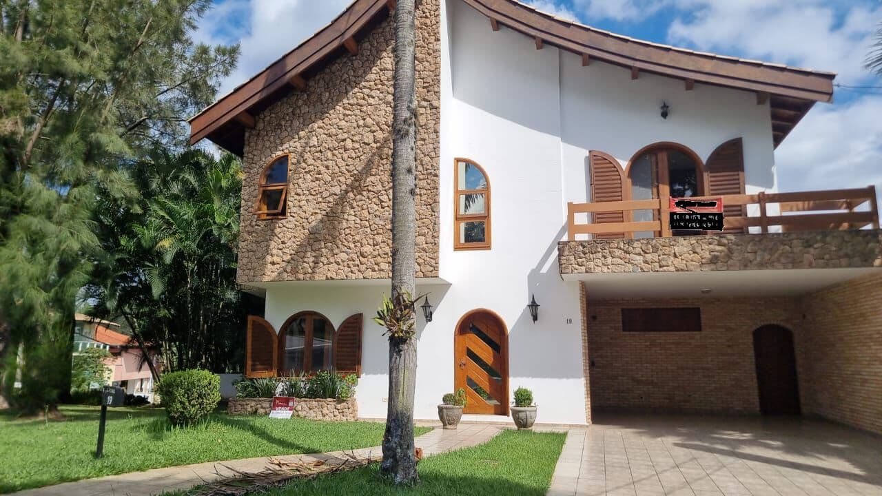 casa linda de ESQUINA