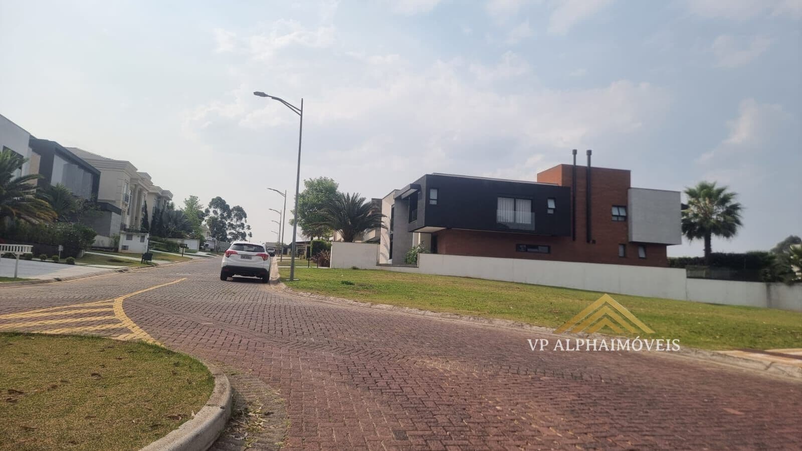 Terreno em declive com vista