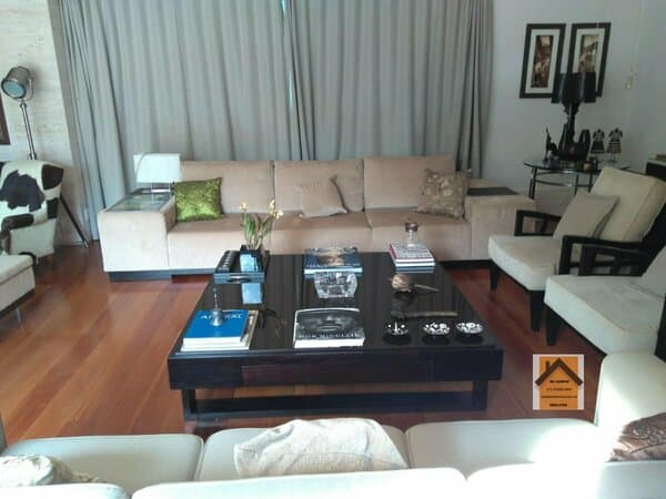 Casa Alto Padrão para Venda e Aluguel em Alphaville Mobiliada