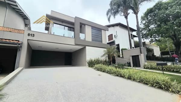 Excelente casa nova