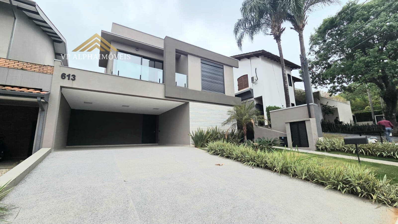 Excelente casa nova