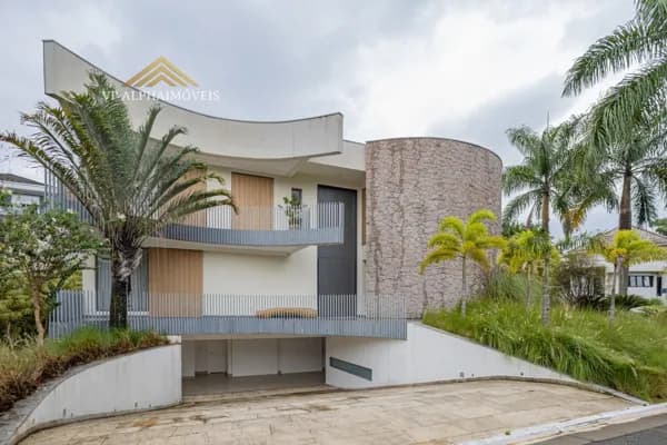 Casa LINDA em Condomínio