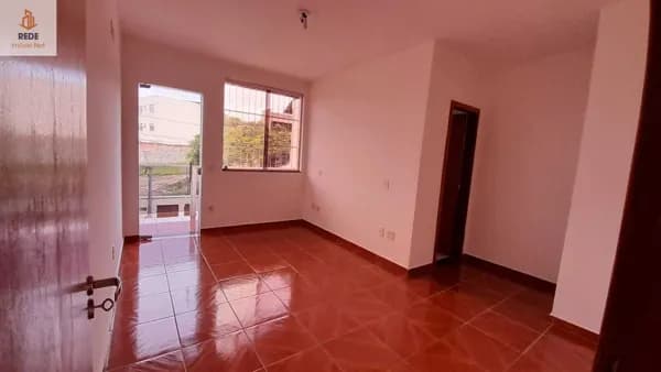 Casa Geminada em Parque Turistas, Contagem/MG