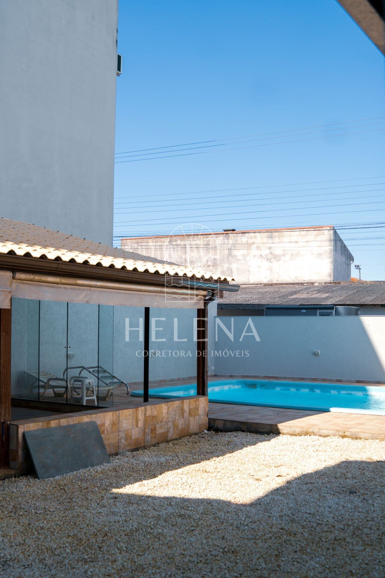 Casa Padrão 5 dormitórios no Ingleses