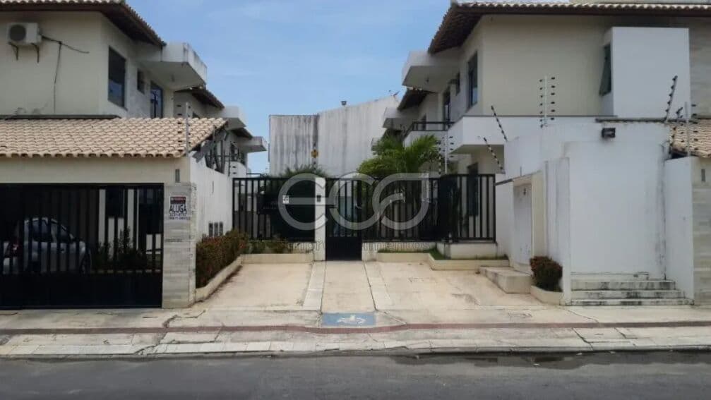 Casa Duplex em Residencial Exclusivo – Coroa do Meio