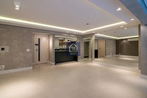 Apartamento Garden Alto Padrão com 4 dormitórios (2 suítes). São 205,75m² privativos por R$ 2.290.000 no bairro São Lourenço em Curitiba/PR