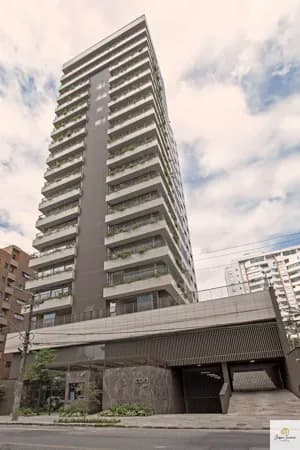 Apartamento Alto Padrão com 4 suítes em Joinville Centro.