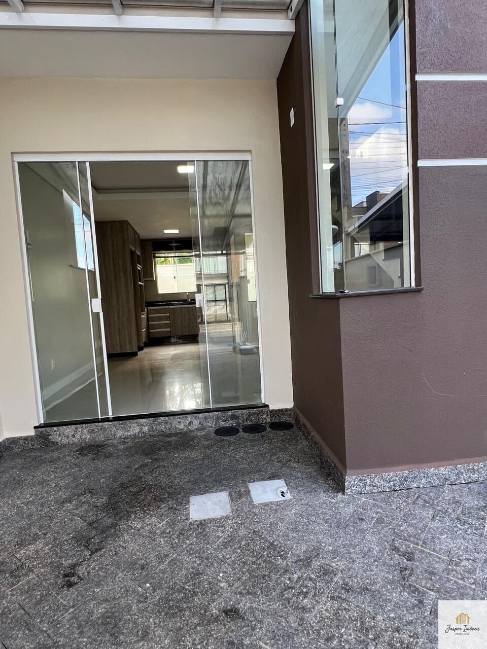 Sobrado a venda em Pirabeiraba, Joinville Loteamento Rio Lindo