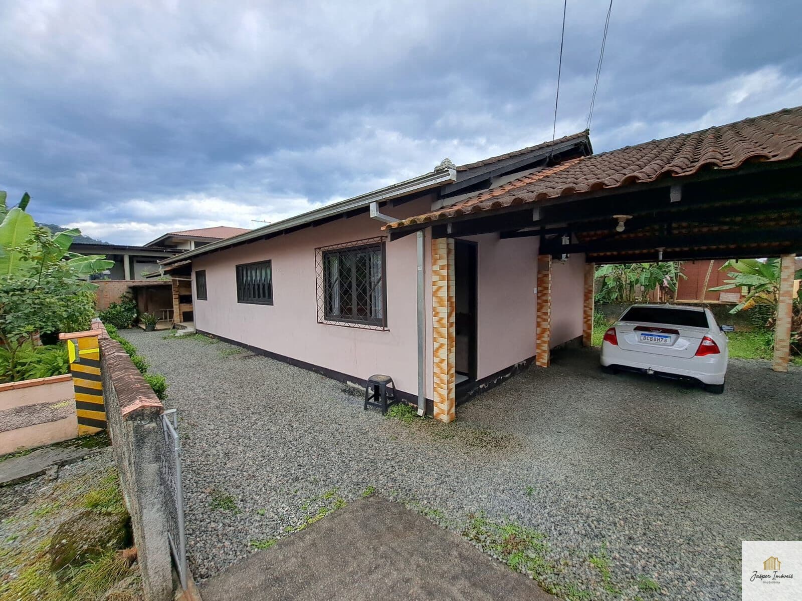Casa a venda no bairro Rio Bonito (Pirabeiraba), Joinville/SC