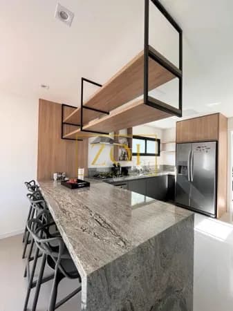 Casa com 3 suítes em ótima localização no Saco Grande - Florianópolis/SC