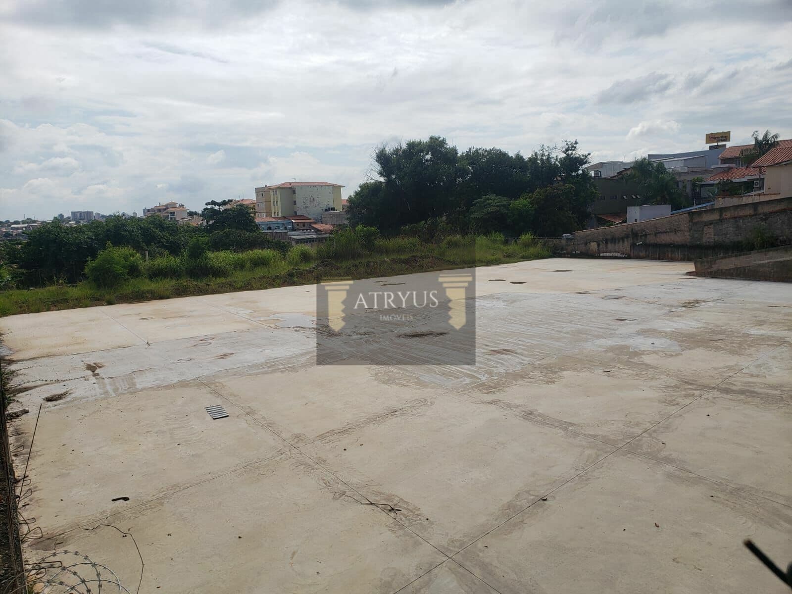 Lote/Terreno em Sorocaba - Jardim Simus