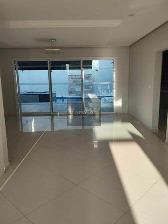 Casa em condominio