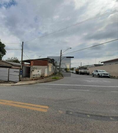 Casa em Sorocaba - Lopes de Oliveira