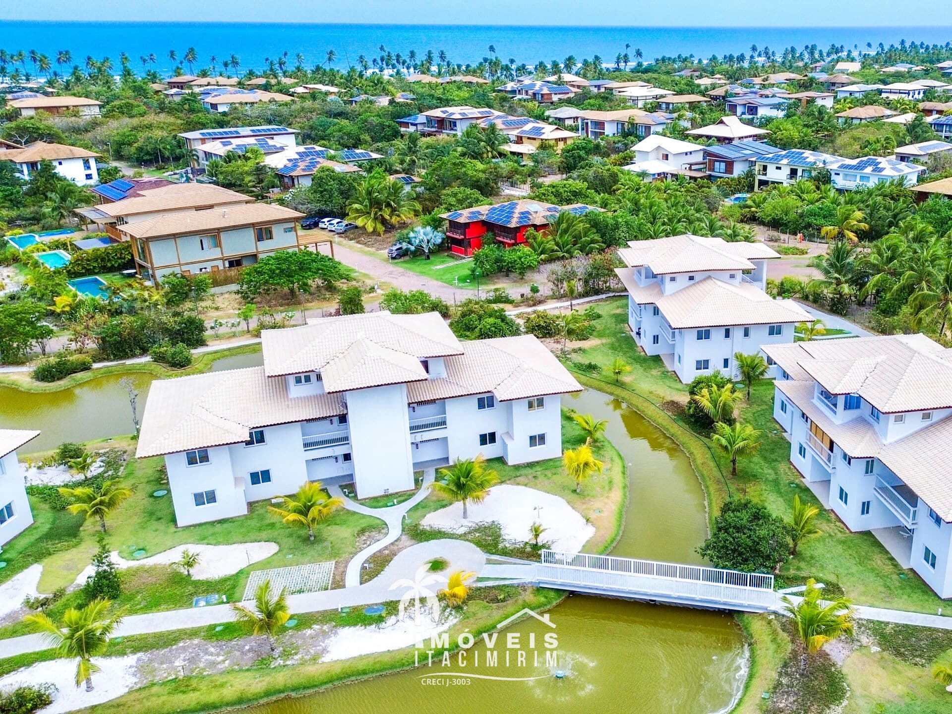 Apartamento Térreo 3/4 Condomínio Piscinas Naturais em Praia do Forte