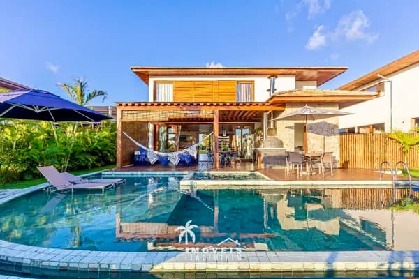 Casa à Venda 6 Suítes Alto Padrão Condomínio Piscinas Naturais em Praia do Forte